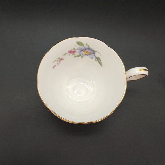 Aynsley Tea Cup and Saucer - Picture 8 of 11